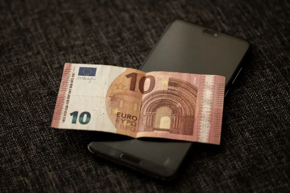 Euro digital promete mais privacidade que bancos tradicionais, diz BCE