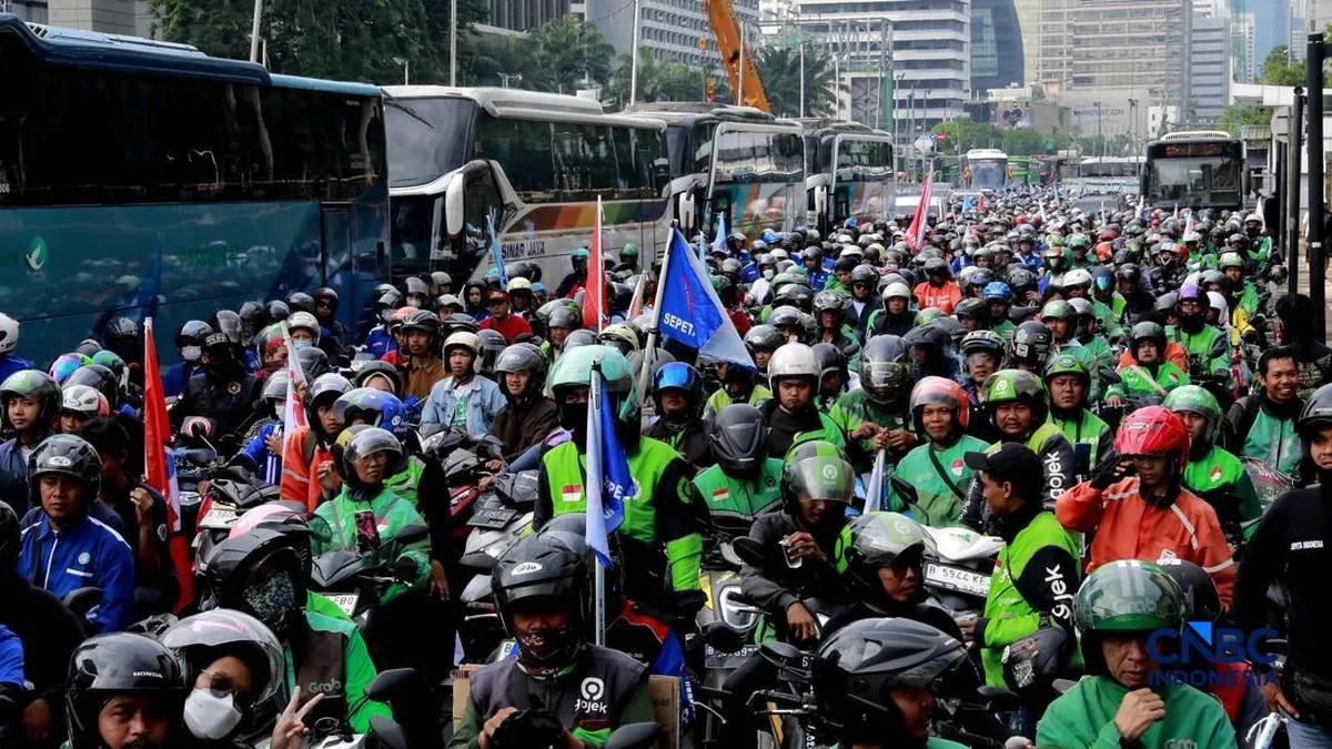 GoTo dan Grab Buka Suara Usai Prabowo Restui Potongan Aplikator 8%