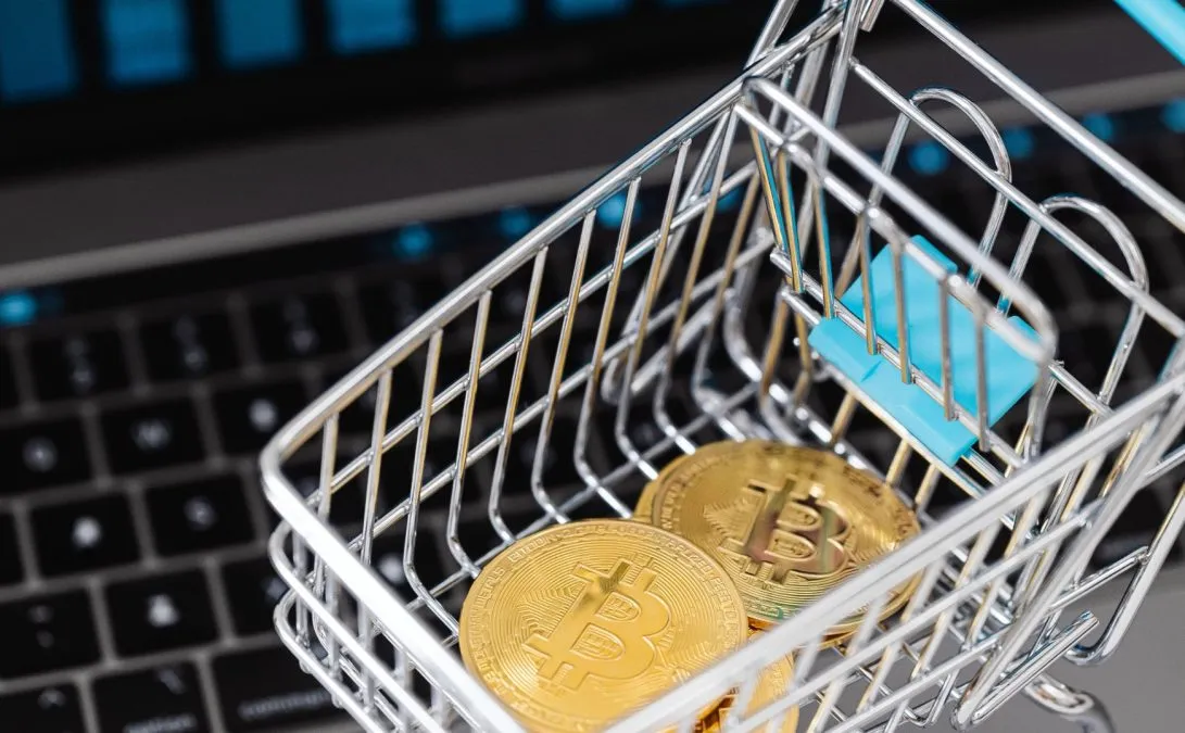 Condenação de operador do Empire Market resulta em 40 anos de prisão e US$ 100 milhões em Bitcoin