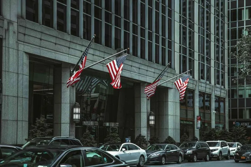 Bancos de EE. UU. amenazan con demandar por cartas bancarias a Ripple, Circle