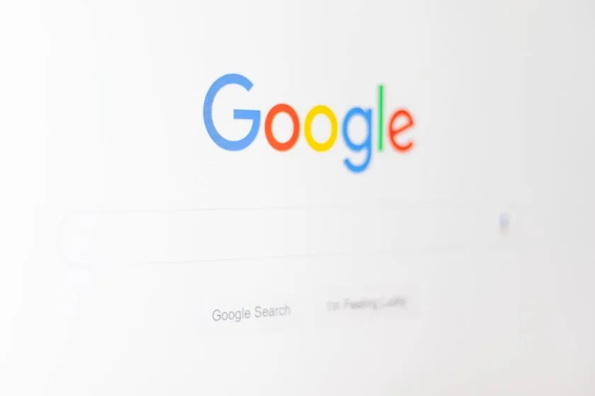 Google reinventa la búsqueda con IA mientras crece la amenaza para la web abierta