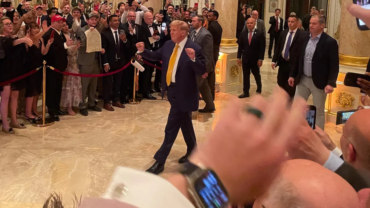 Exclusive dinner for top investors of Trump memecoin set for November