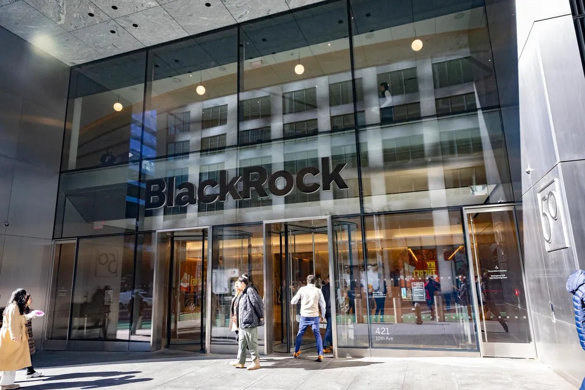 BlackRock's crypto assets fall 39% despite $15 billion of net inflows