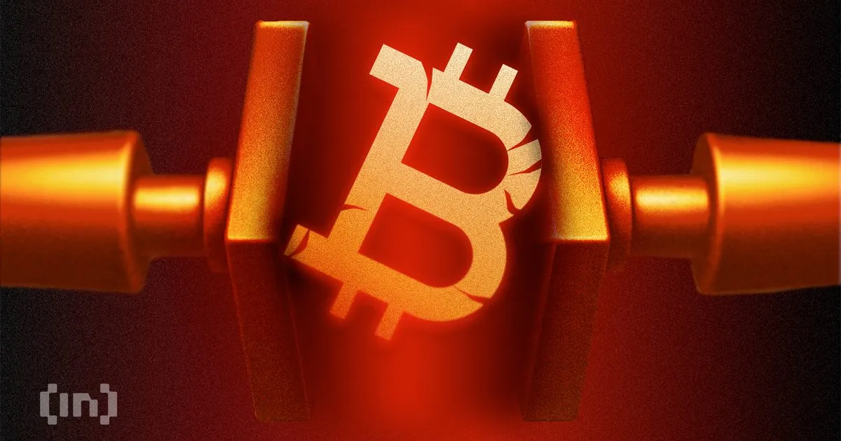 Биткоин достиг $81 000 благодаря ослаблению доллара и росту ETF