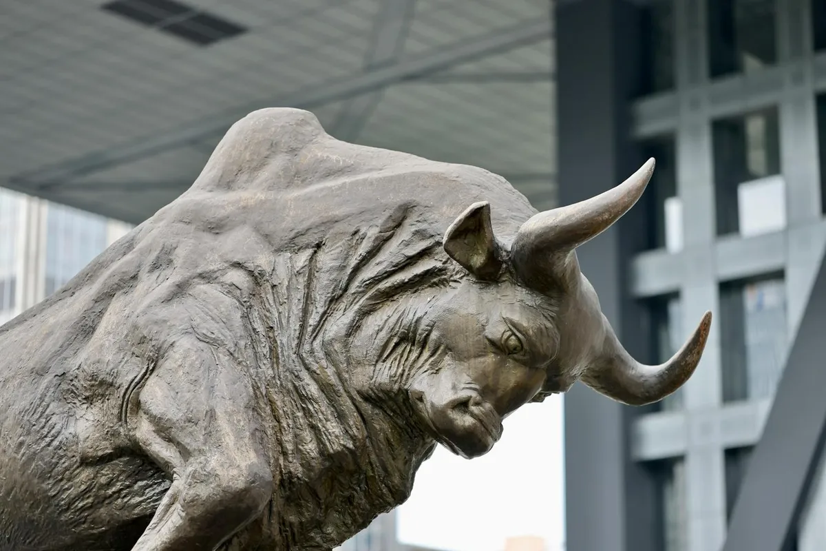 Bitcoin technicals indicate potential shift as Ethereum prepares for Glamsterdam
