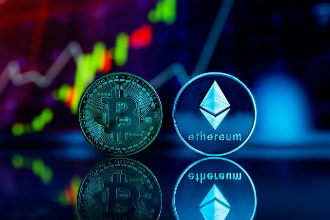 صناديق ETF للبيتكوين تشهد تقلبات كبيرة وسط أحداث السوق الهامة