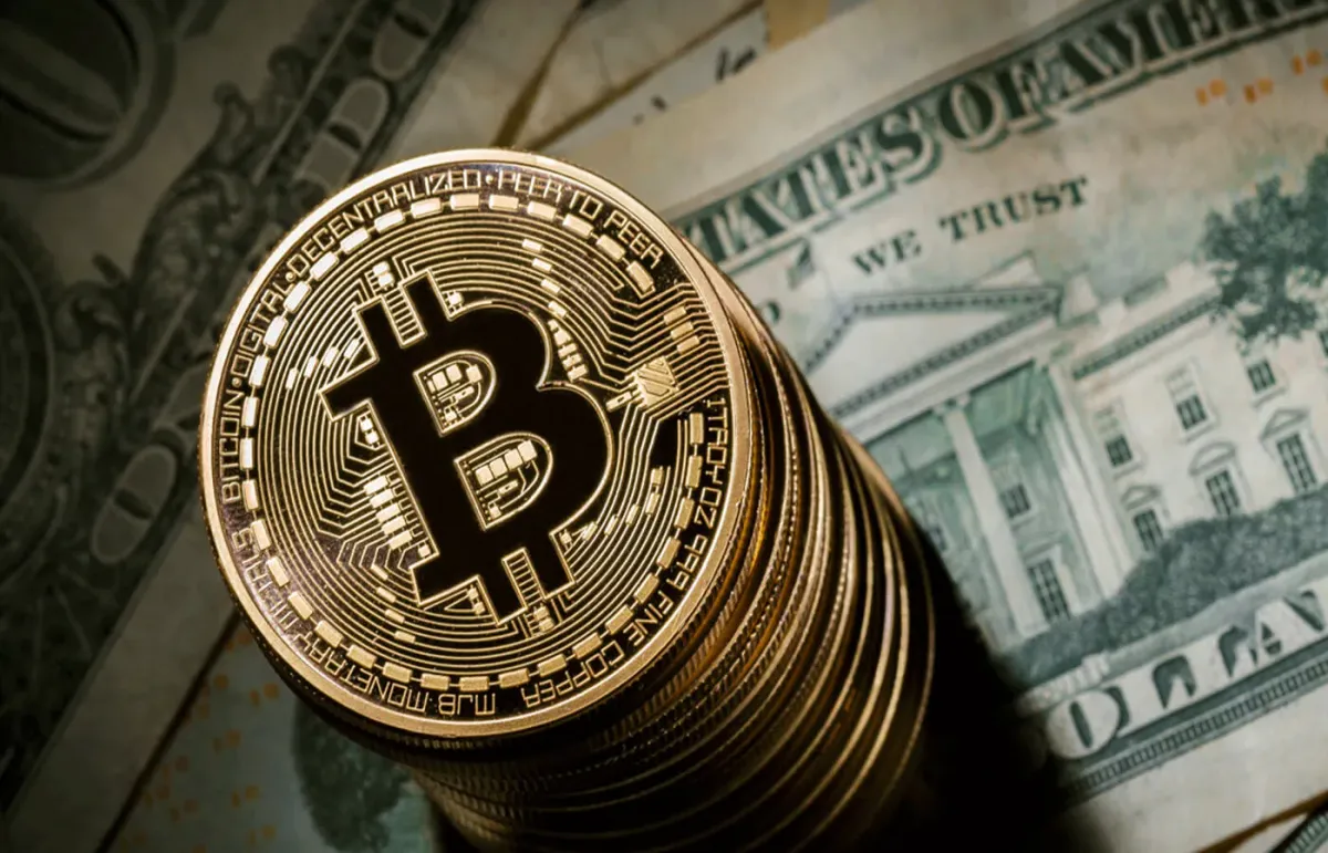 ثلاث صدمات في أسبوع واحد: لماذا عاد سعر البيتكوين فوق 80 ألف دولار؟