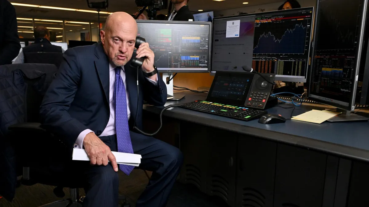 Jim Cramer's quantum computing fears fail to shake bitcoin's $64,000 stability