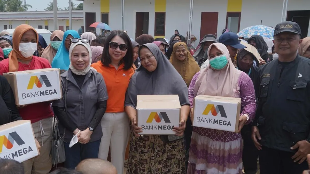 Bank Mega Salurkan Bantuan Sembako dan Pendidikan ke Aceh