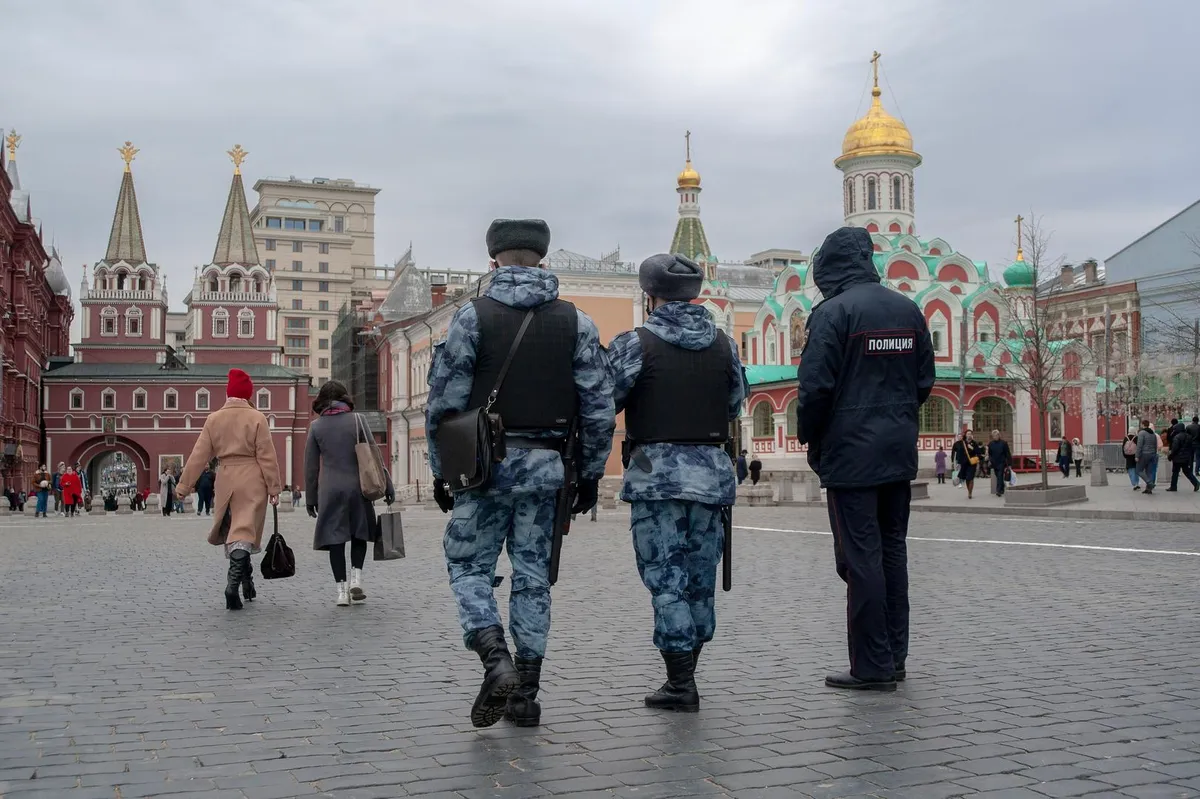 Russia arrests 20 individuals tied to unlicensed crypto exchanges connected to Ukraine