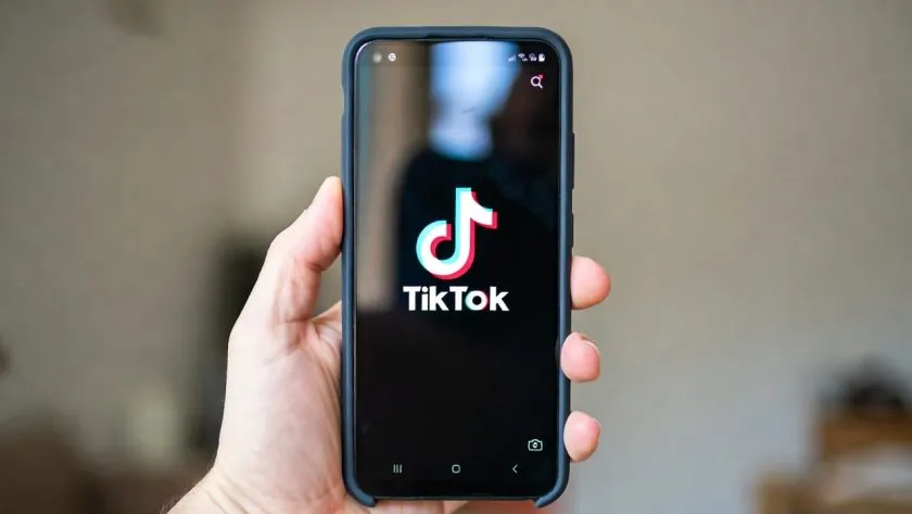 TikTok evita juicio por adicción en menores de edad tras alcanzar acuerdo confidencial