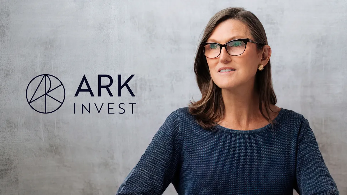 CEO Ark Investment thừa nhận “cắt lỗ” cổ phiếu Coinbase (COIN) vì bị tác động tâm lý bởi SEC