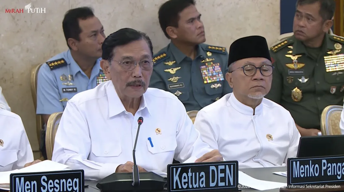 Luhut Bertemu Bos OJK, Bahas Dampak MSCI Hingga Kredit Macet BPR