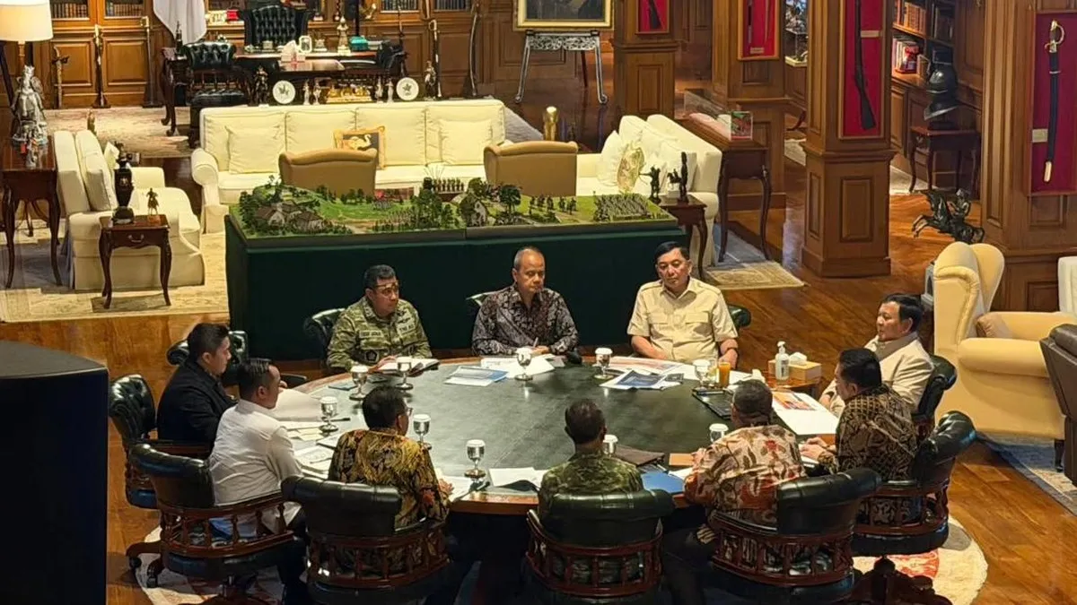 Prabowo rencanakan penutupan 700 BUMN untuk hemat Rp 100 triliun