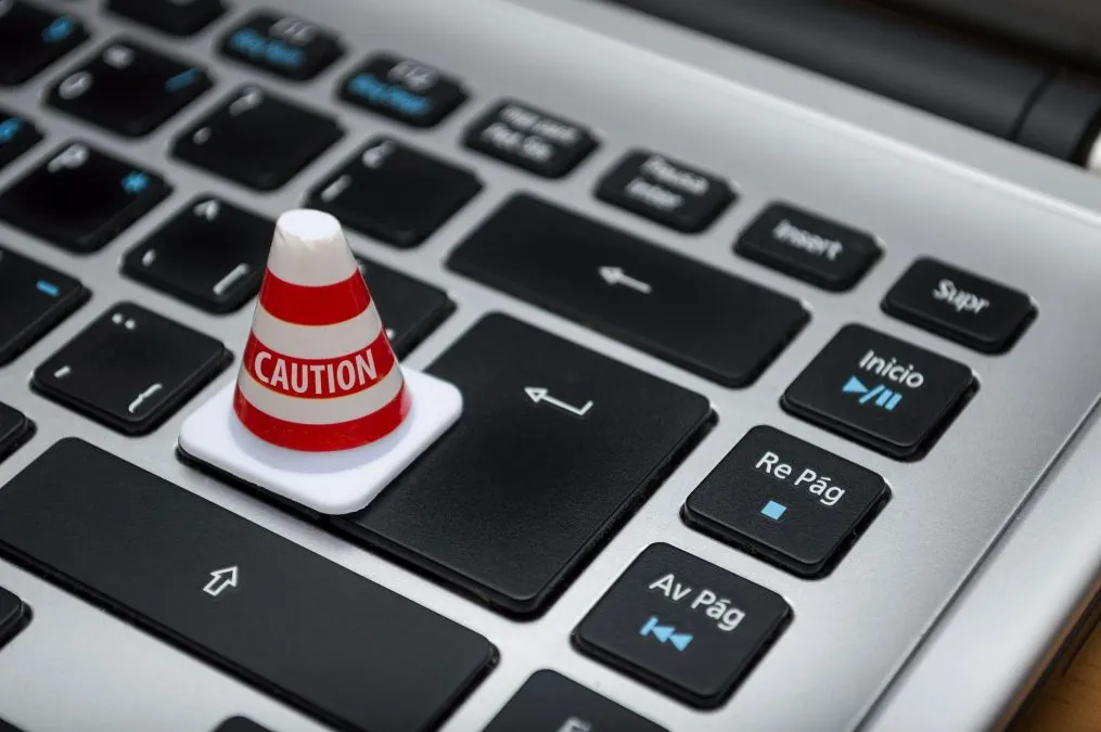 Trezor alerta para e-mails falsos enviados de seu domínio oficial: “não clique em nenhum link”
