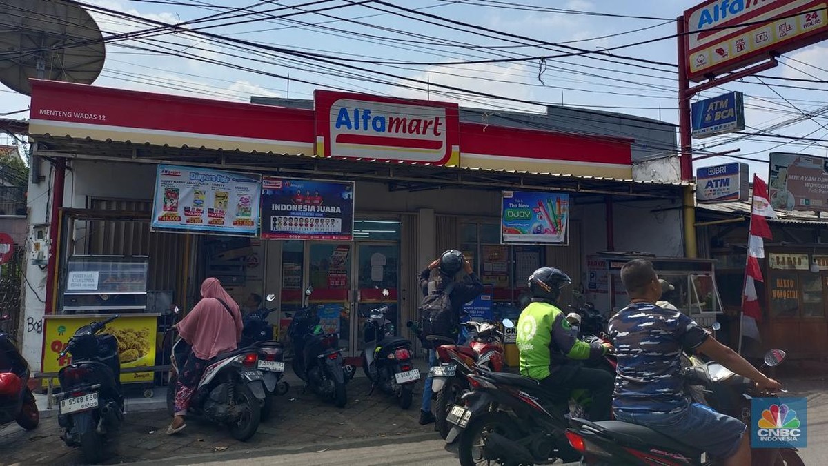 Tertarik Punya Alfamart Sendiri, Minimal Duit Segini Buat Biaya Awal