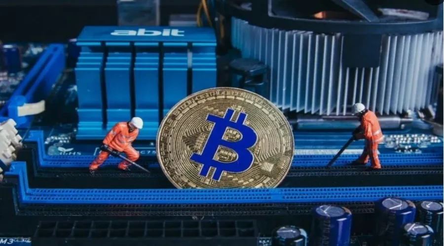 Внебиржевые биткоин-резервы майнеров сократились на 72%