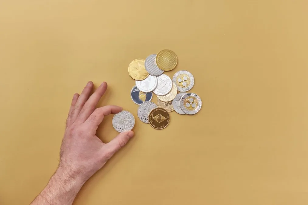 Relatório da Glassnode mostra que criptomoedas alternativas perdem força em outubro
