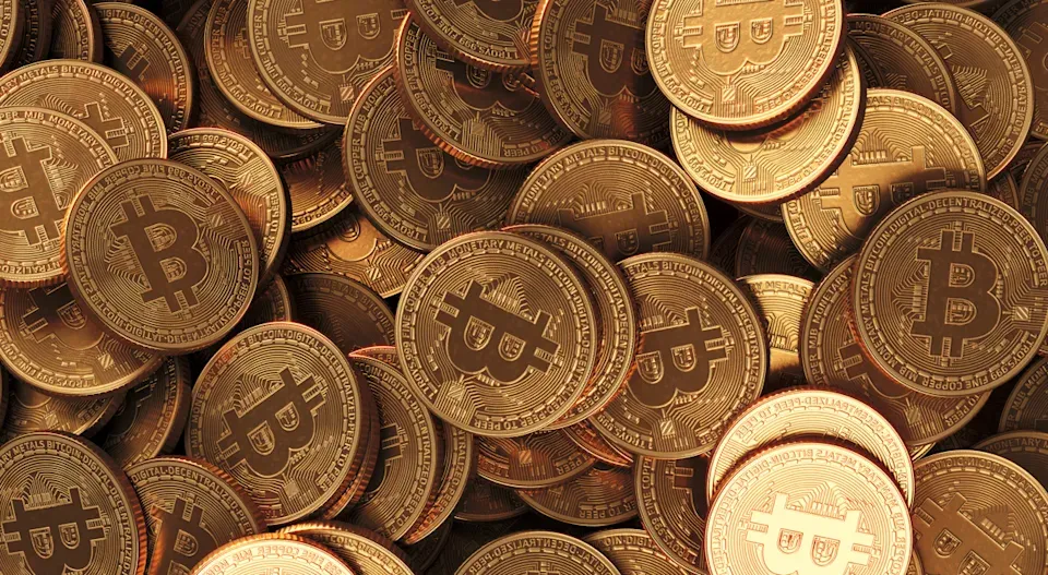 محللون يتوقعون ارتفاع سعر البيتكوين بعد تجاوز 85 ألف دولار