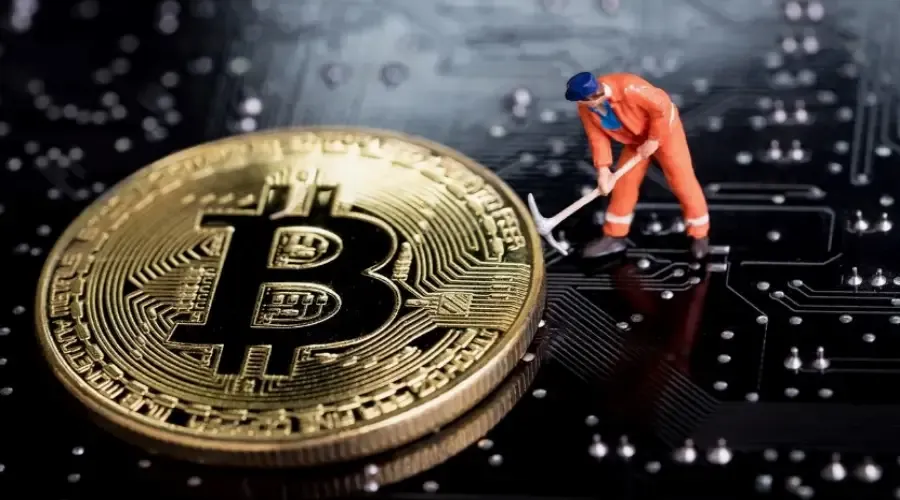 Блок 973413 принес соло-майнеру 3,1397 BTC на фоне высокой сложности сети