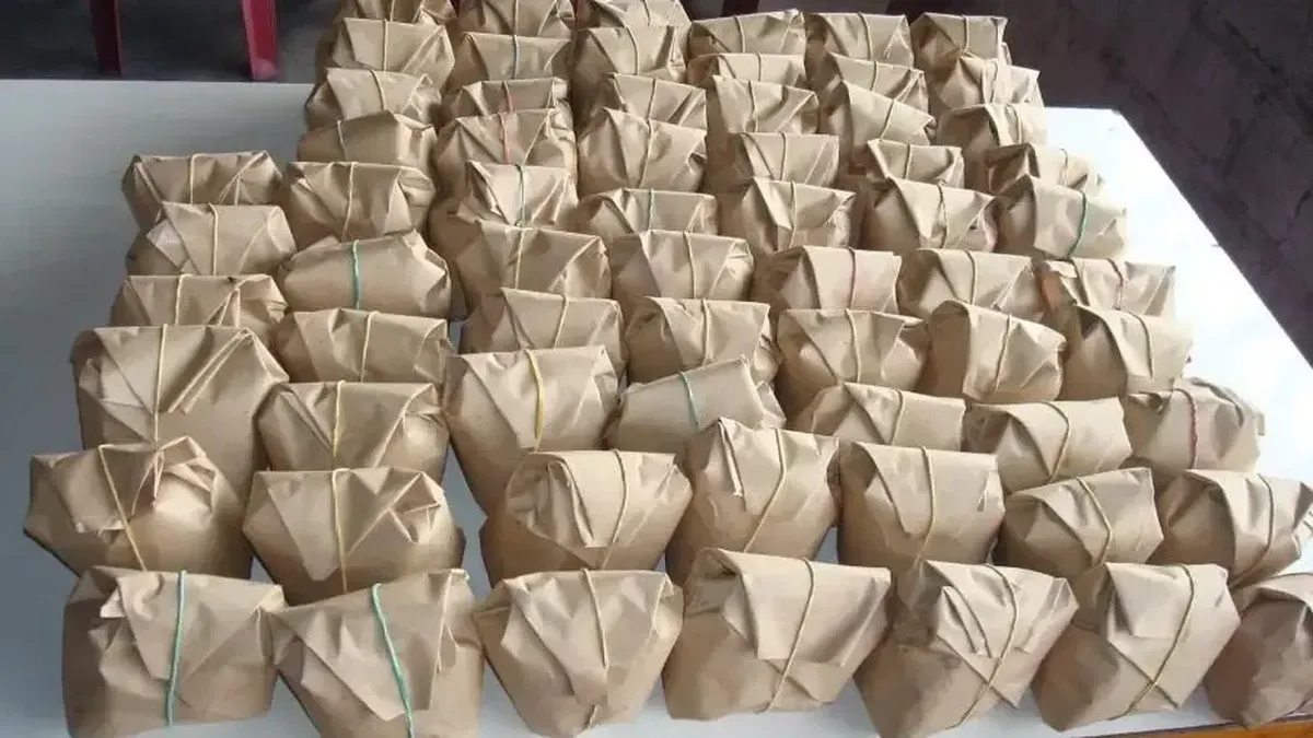 Mantan Menkeu Mar'ie Muhammad beralih ke bisnis nasi bungkus setelah dicopot