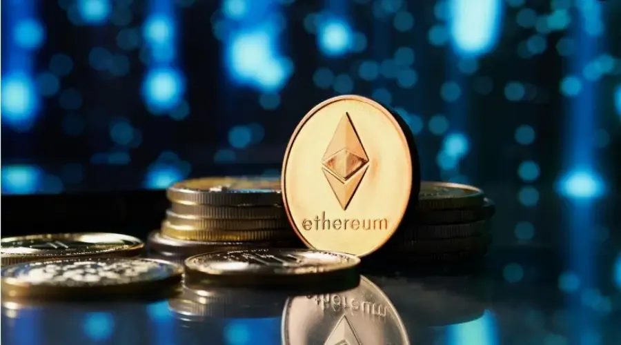 Запасы эфира на биржах упали до 3,49% на фоне роста стейкинга и DeFi