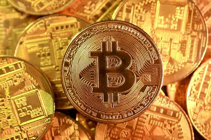 سعر البيتكوين يثبت نفسه عند 80 ألف دولار رغم التوترات والضغوط الاقتصادية
