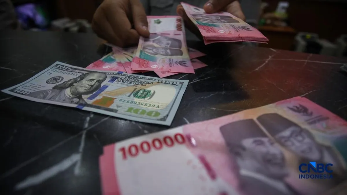 Rupiah Menguat ke Rp17.825 Usai BI Tahan Suku Bunga