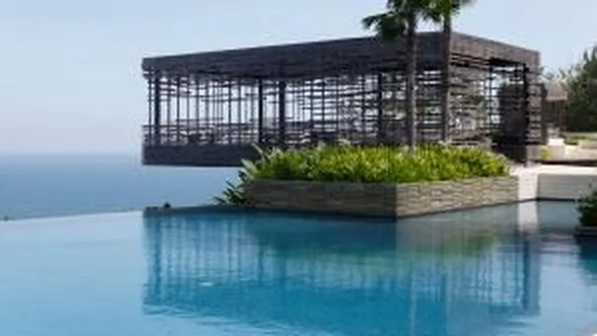 PT Bukit Uluwatu Villa Tbk (BUVA) perluas bisnis hiburan melalui Kharisma Jawara Abadi