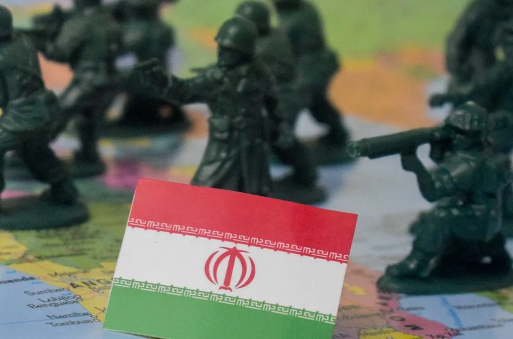 Tesouro dos Estados Unidos mira novos ativos digitais iranianos esta semana