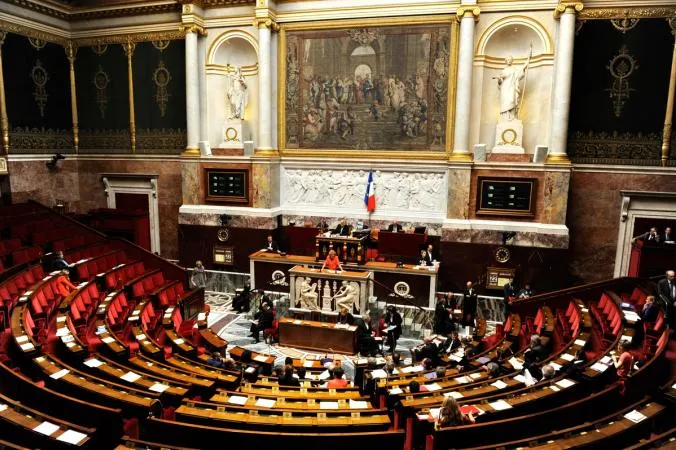 French proposal for 31.4% stablecoin tax threatens domestic market stability