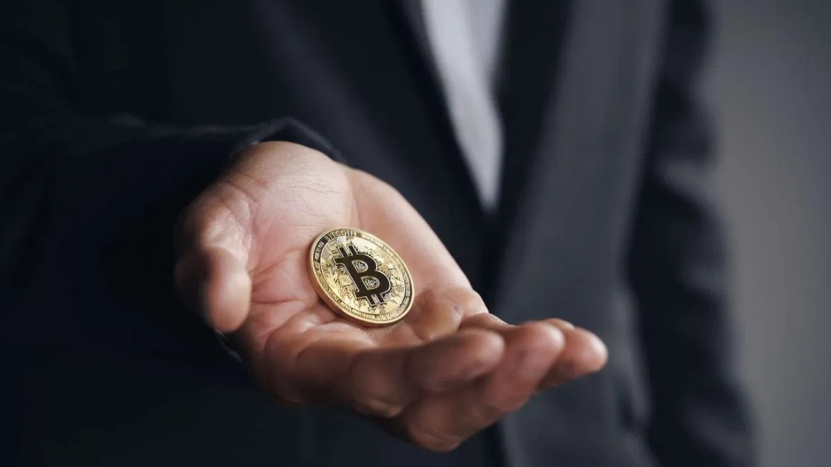 Governo proíbe uso de criptomoedas no eFX; o que muda?