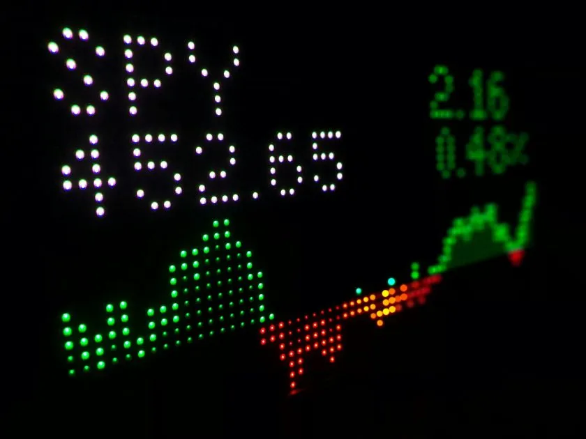 S&P 500 rompe racha alcista de nueve días mientras Bitcoin se acerca a USD $60.000