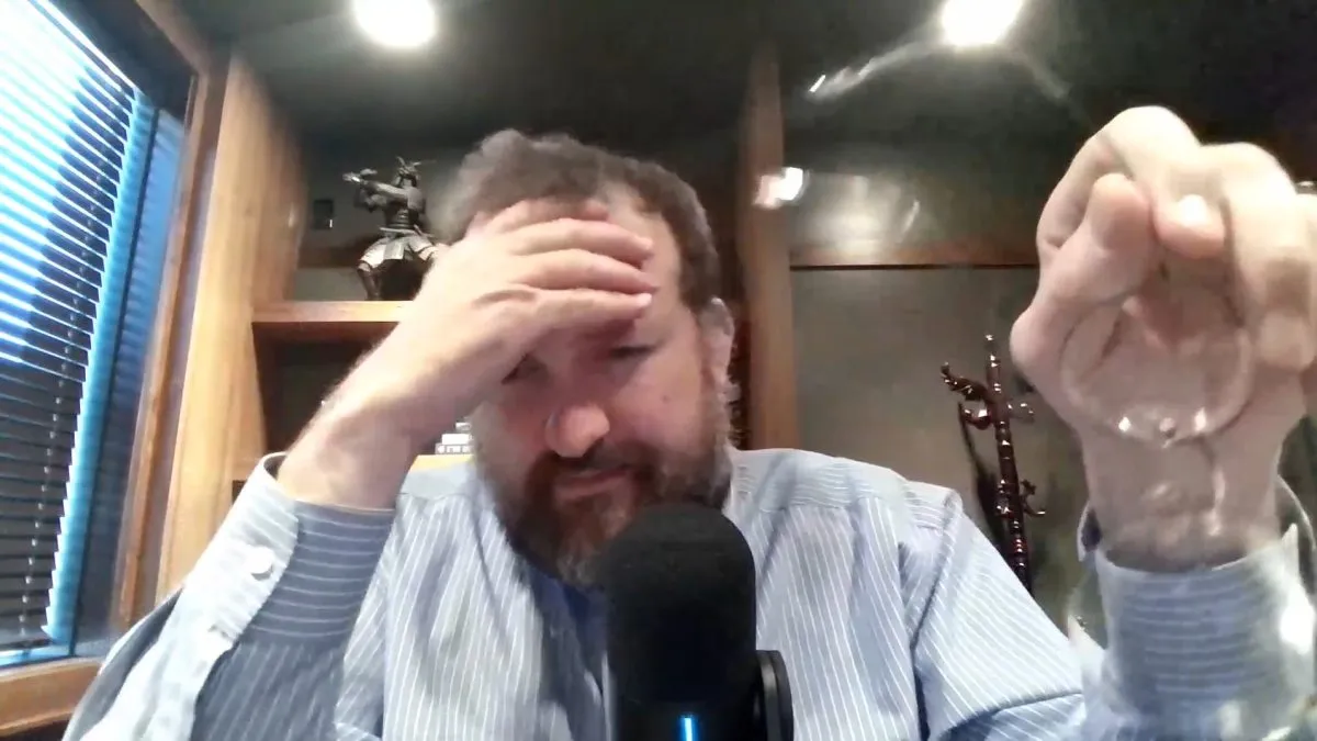 Fundador da Cardano afirma que vai “dar um tempo” após sua criptomoeda atingir menor valor dos últimos 5 anos e meio