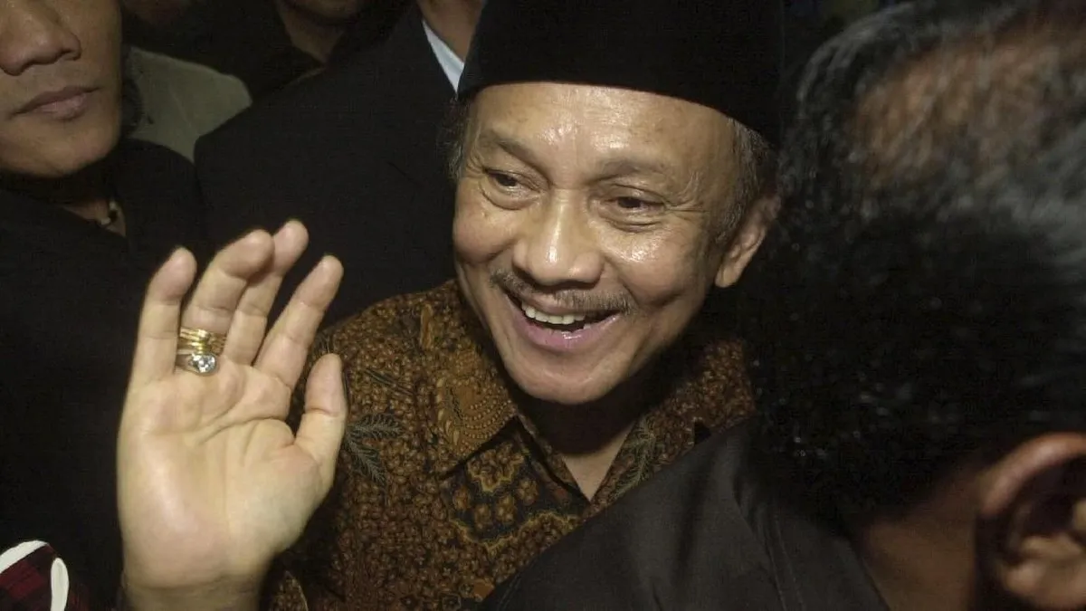 BJ Habibie stabilkan rupiah di Rp6.550 saat krisis 1998 dengan restrukturisasi