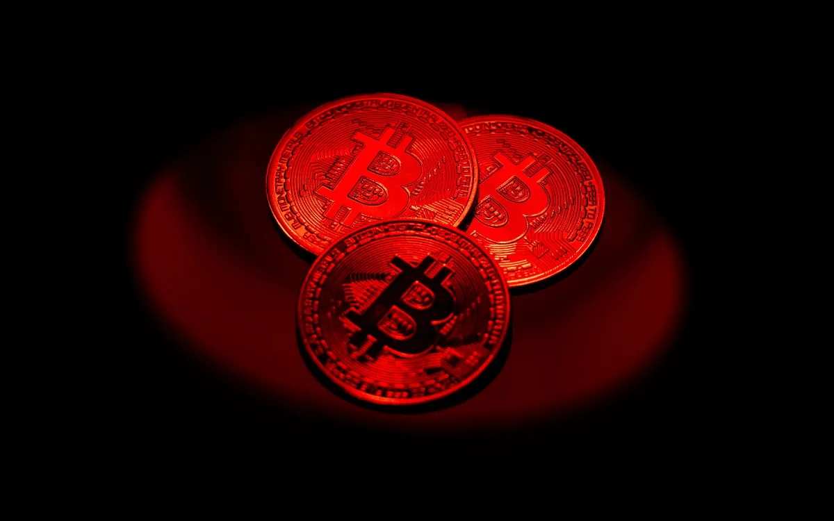 Teknoloji düşüşü Bitcoin ve kripto paraları da etkiledi: 62 bin geldi