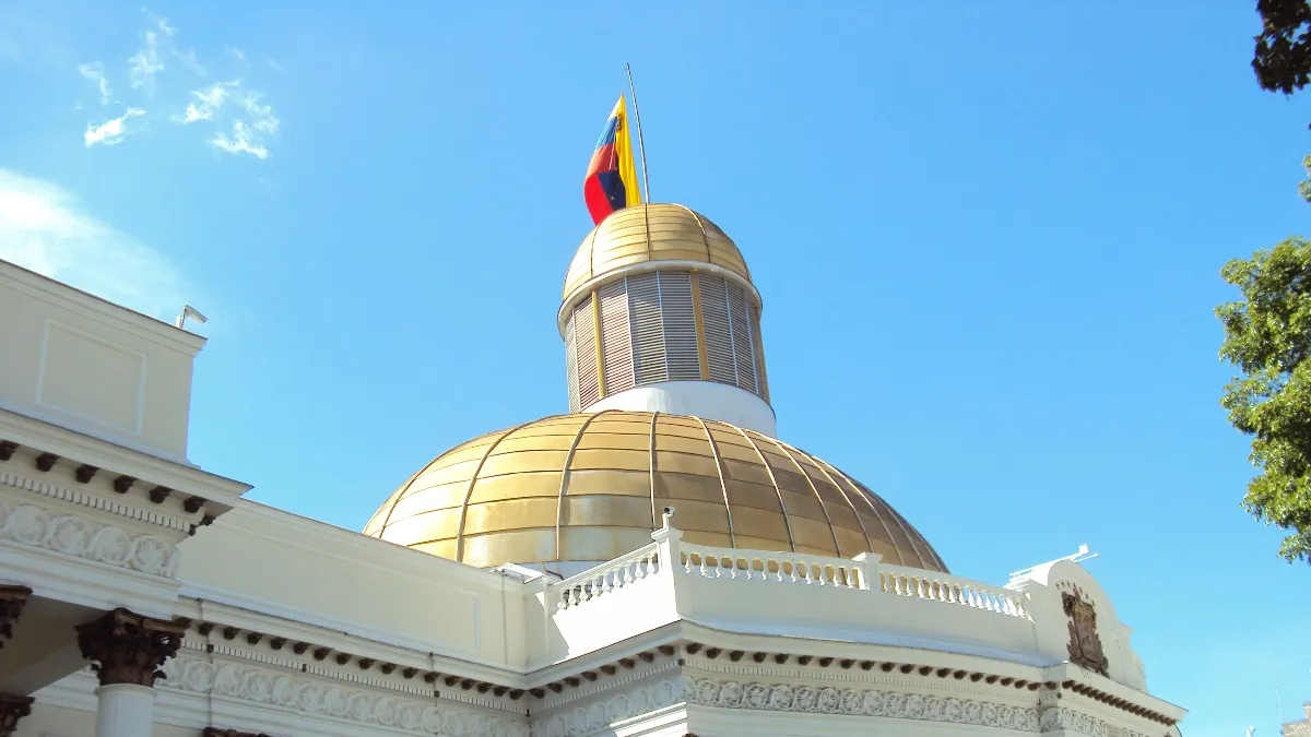 Parlamento de Venezuela evalúa reformas a la regulación de las criptomonedas