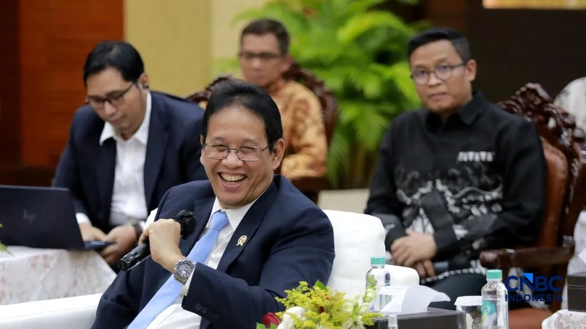 Purbaya Akui Likuiditas Kian Ketat: Kredit dan DPK Beberapa Bank Negatif