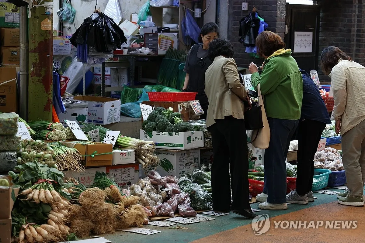 한국은행, 기준금리 인상 가능성 급부상…이란 영향과 성장 반등이 촉매
