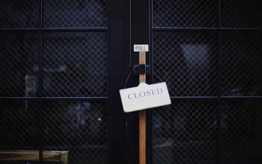 Cierres cripto se elevan a 95 en 2026 mientras la liquidez abandona proyectos Web3