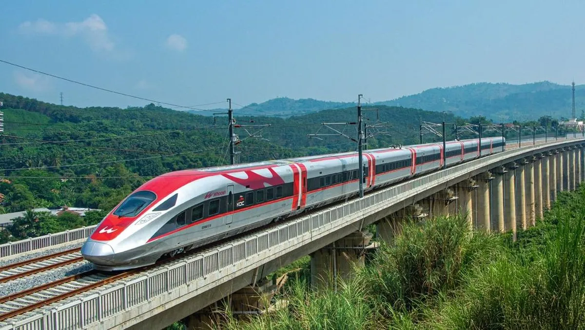 China menunjukkan minat untuk proyek KA cepat Bandung-Surabaya