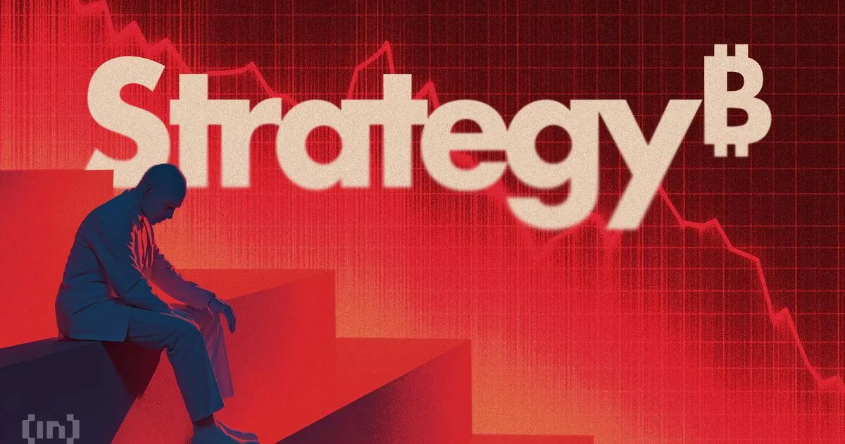Кто рискует потерять деньги из-за ставки Strategy на биткоин