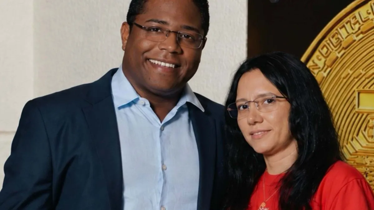 Filme baseado em 'Queda Livre' sobre bitcoin continua gravações no Rio