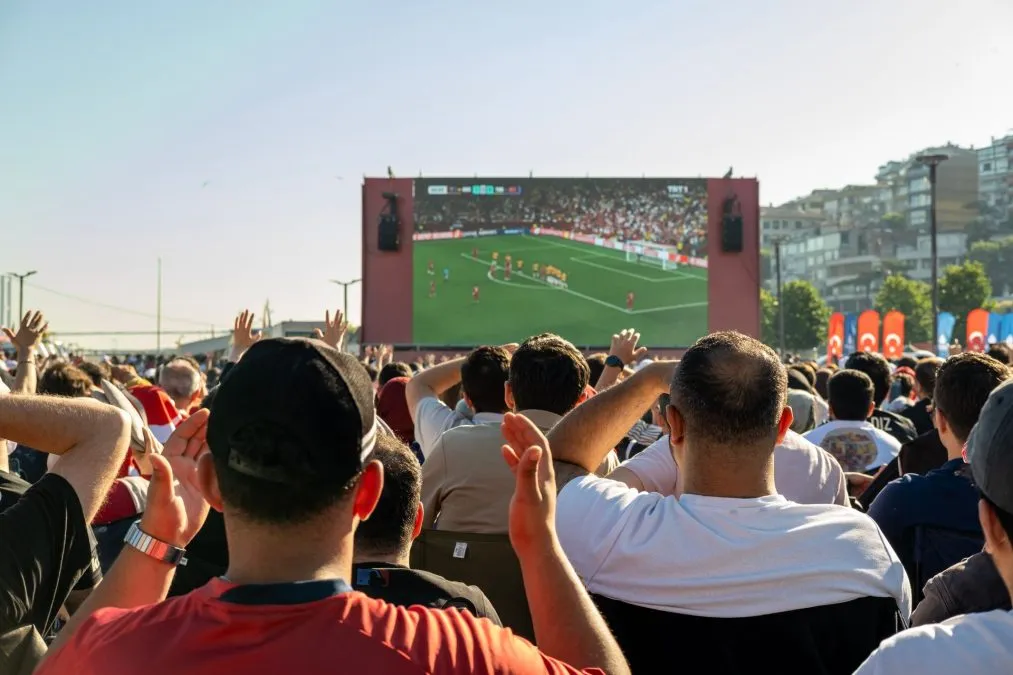 EUA apreendem mais de mil domínios usados para transmitir jogos da Copa do Mundo ilegalmente e alerta espectadores